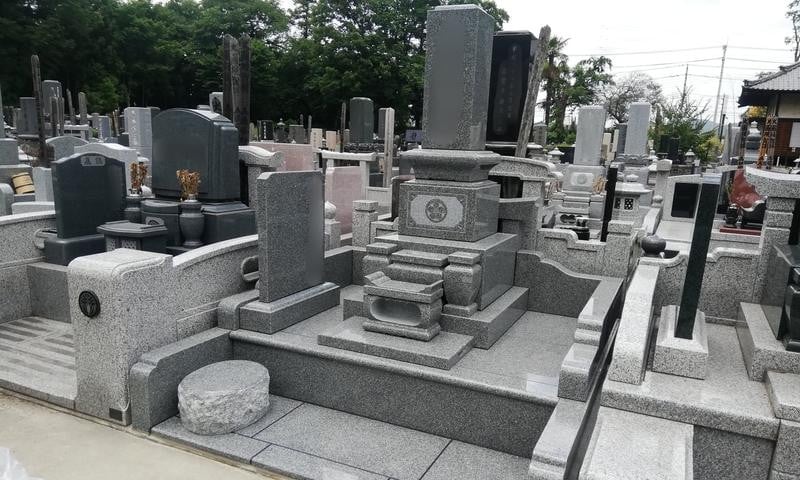 インドアーバングレーのお墓